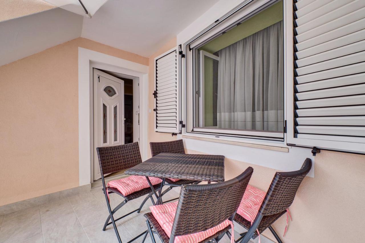 Apartments Ljubica Lussingrande Esterno foto
