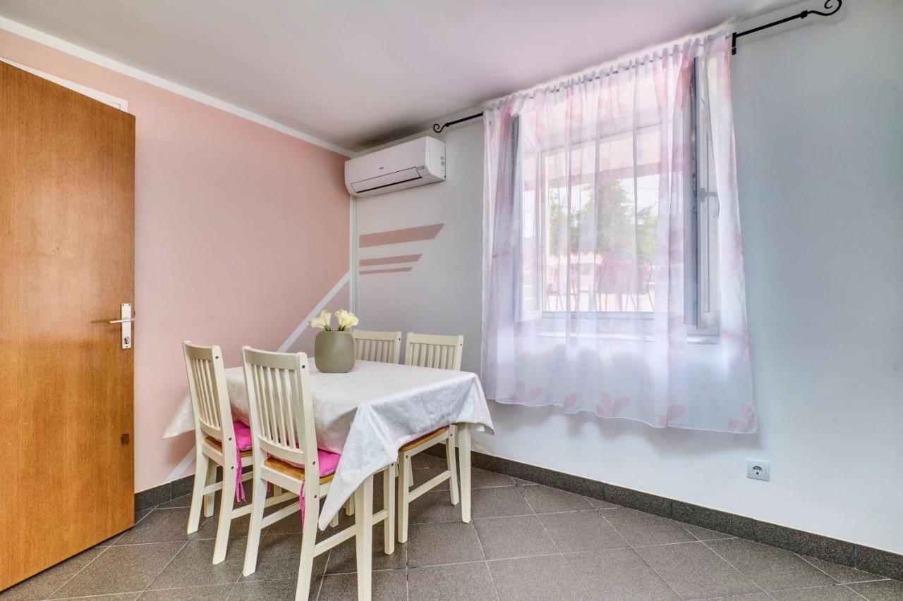 Apartments Ljubica Lussingrande Esterno foto